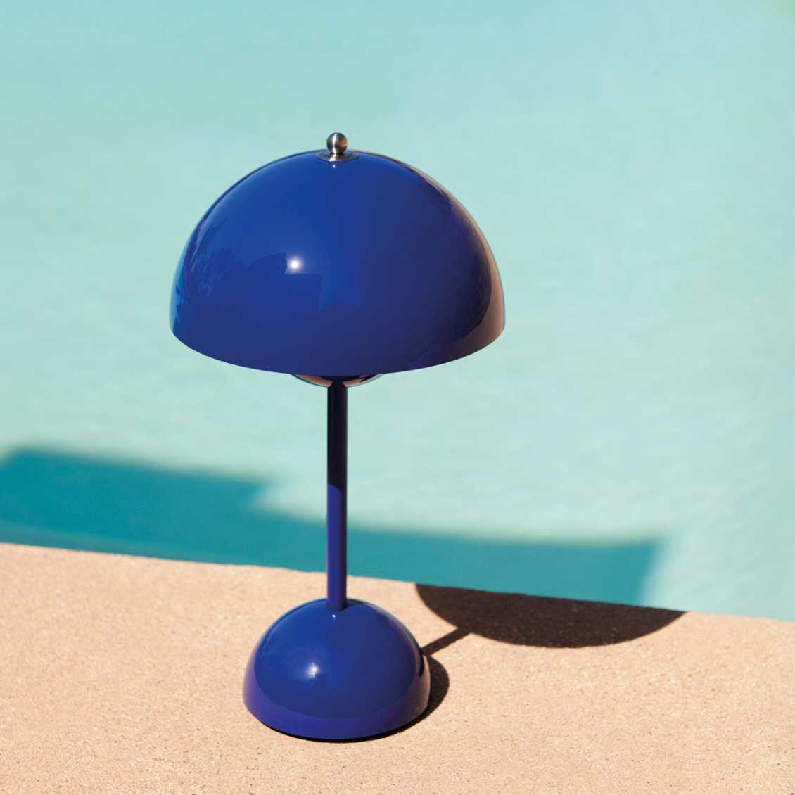 Wireless Table Lamp – Multicolor Mushroom Shape for Desk or Bedside Table