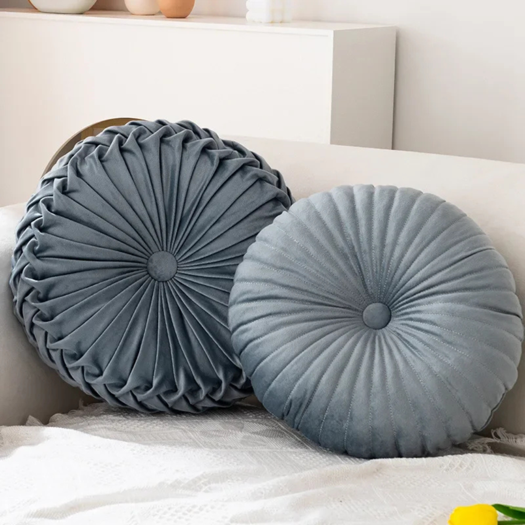Fluffy Decorative Cushion – Soft Polyester in Cream for Living Room or Bedroom