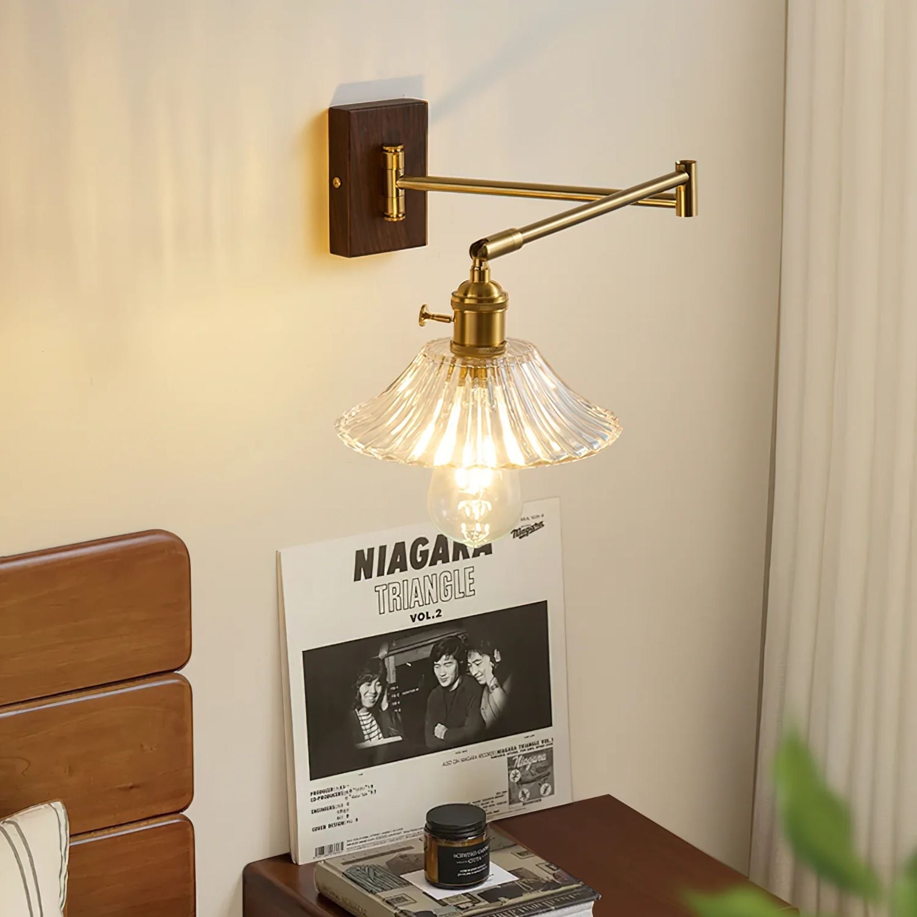 Crescent Wall Lamp – Gold and Walnut, Modern Design for Living Room or Bedroom Decoration