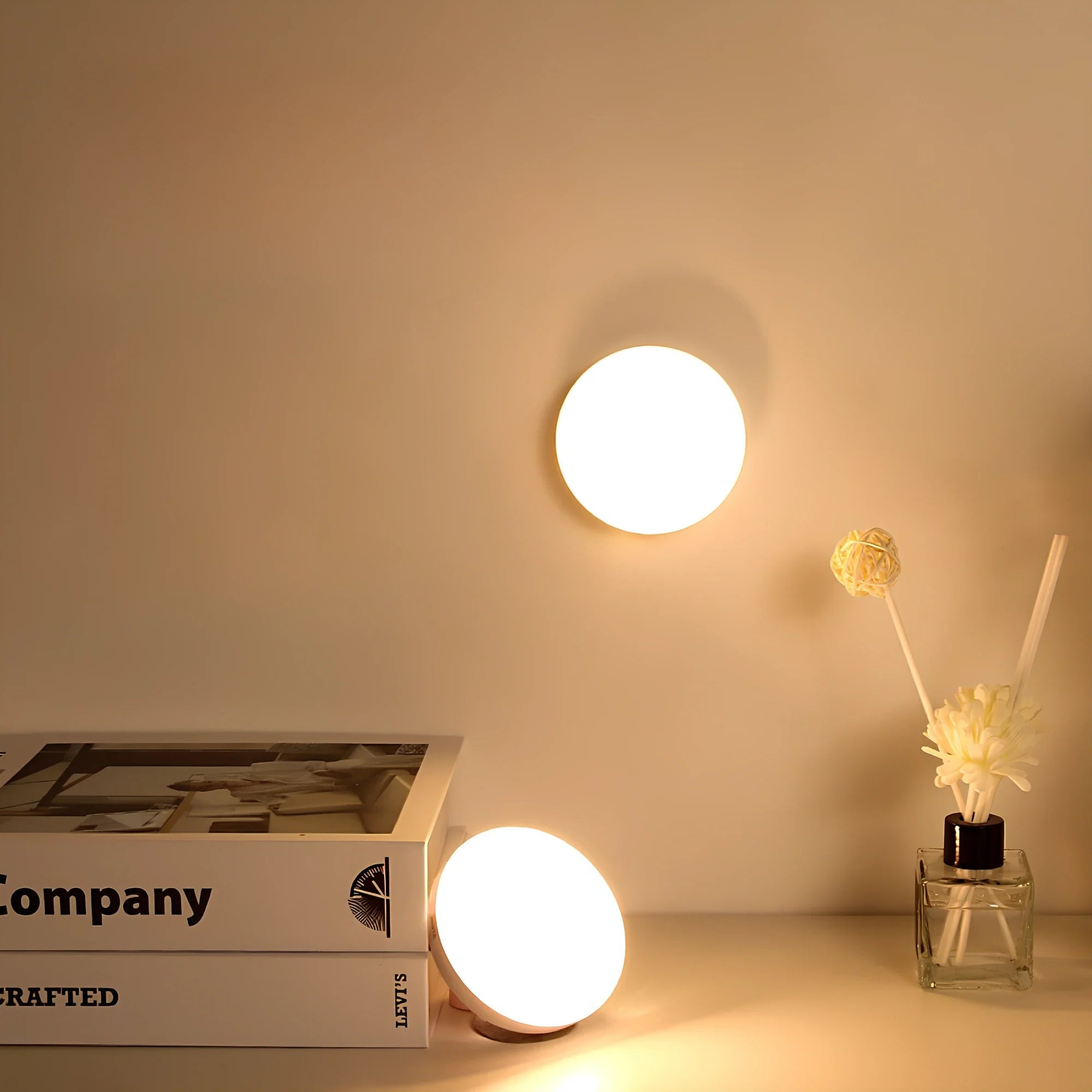 Motion Sensor Lamp – White, Modern Design for Hall, Staircase or Wardrobe Lighting