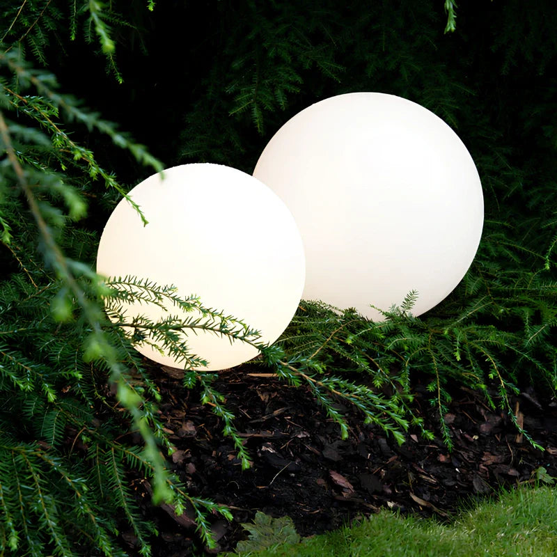 Spherical Garden Light – Weatherproof, 16 Colours with Remote Control for Garden or Interior
