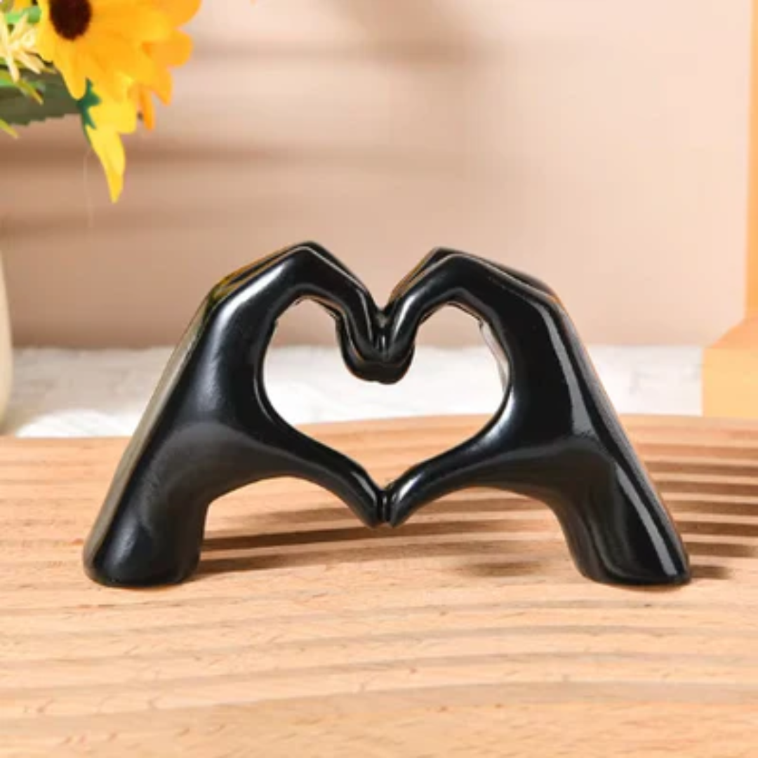 Wooden Decoration – Hand-engraved, Natural Wood Look as a Symbol of Love for Living Room or Bedroom
