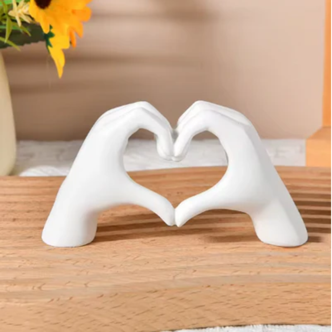 Wooden Decoration – Hand-engraved, Natural Wood Look as a Symbol of Love for Living Room or Bedroom