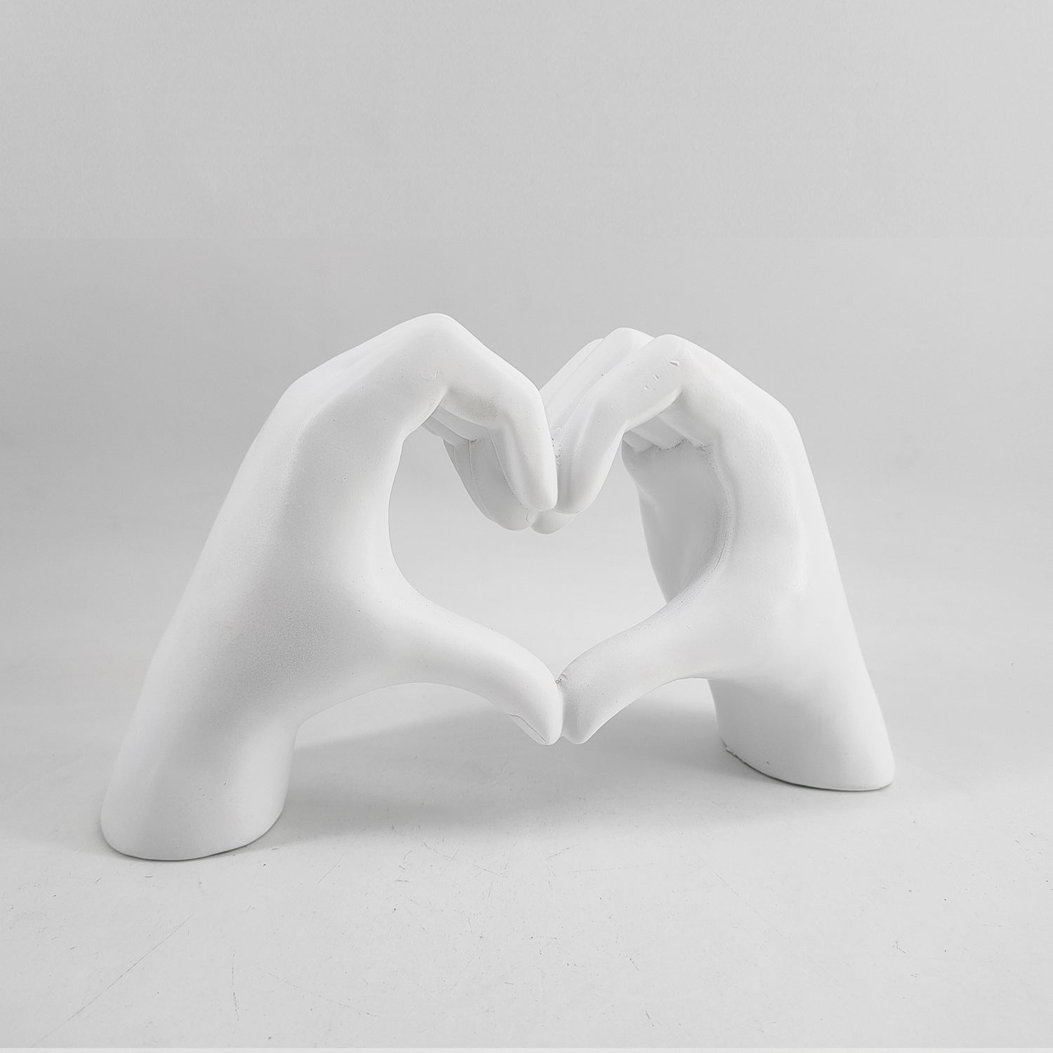 Wooden Decoration – Hand-engraved, Natural Wood Look as a Symbol of Love for Living Room or Bedroom