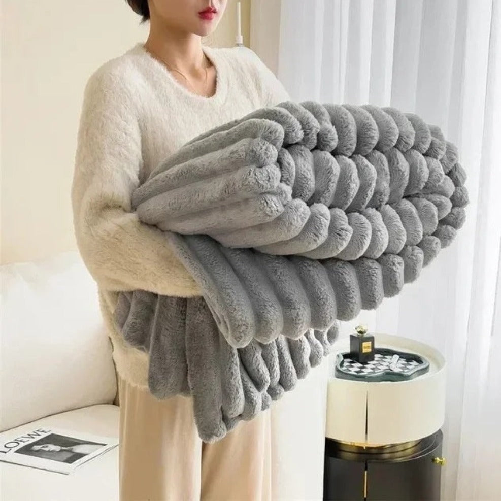 Plush Blanket Cover – Ribbed Texture for Living Room or Bedroom