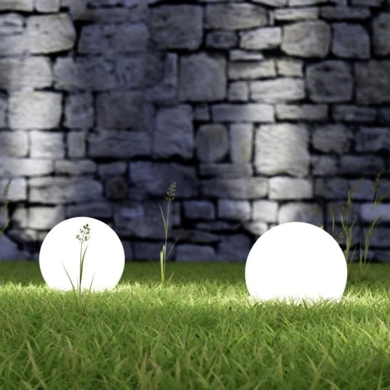 Spherical Garden Light – Weatherproof, 16 Colours with Remote Control for Garden or Interior