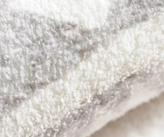 Plush Rug – Minimalist, Irregular Shape for Living Room or Bedroom