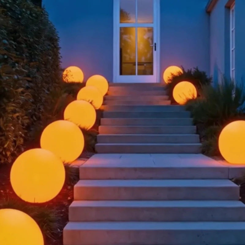 Spherical Garden Light – Weatherproof, 16 Colours with Remote Control for Garden or Interior