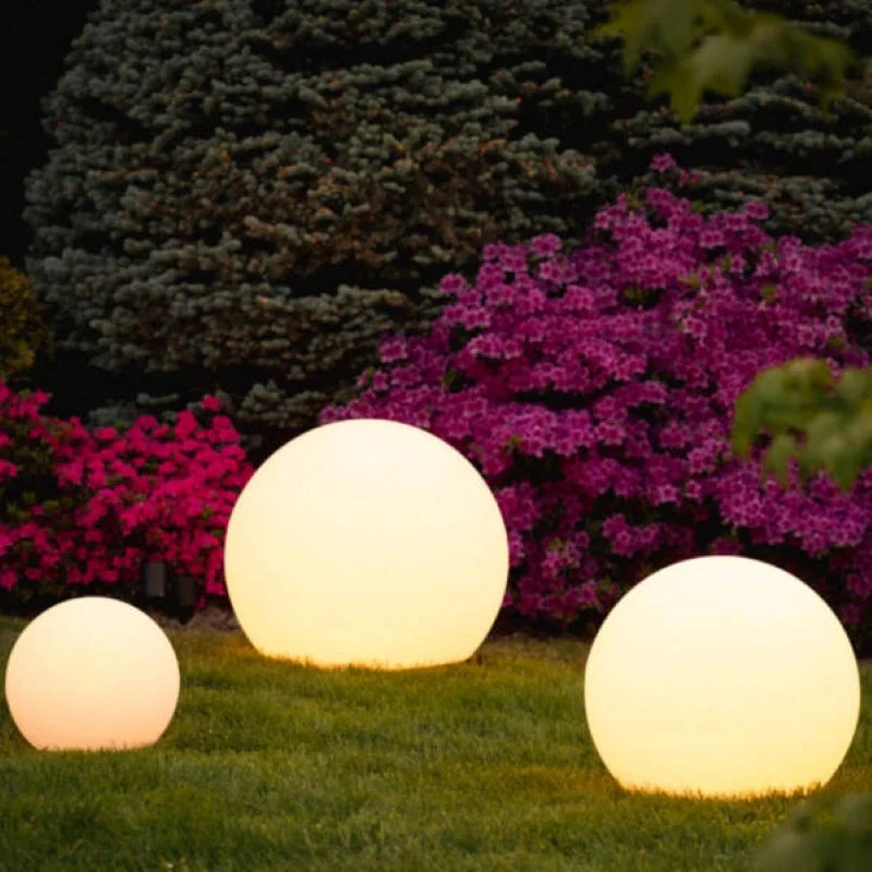Spherical Garden Light – Weatherproof, 16 Colours with Remote Control for Garden or Interior