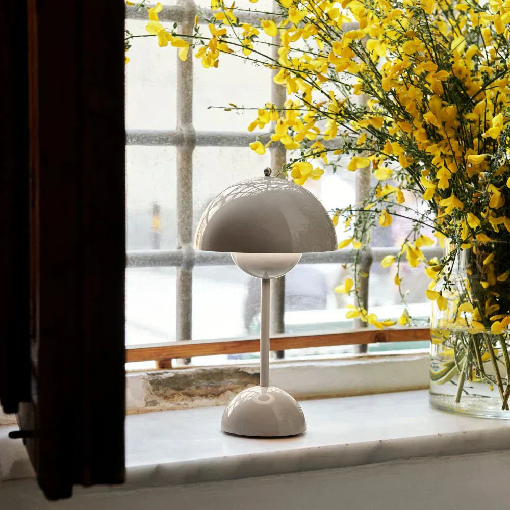 Wireless Table Lamp – Multicolor Mushroom Shape for Desk or Bedside Table