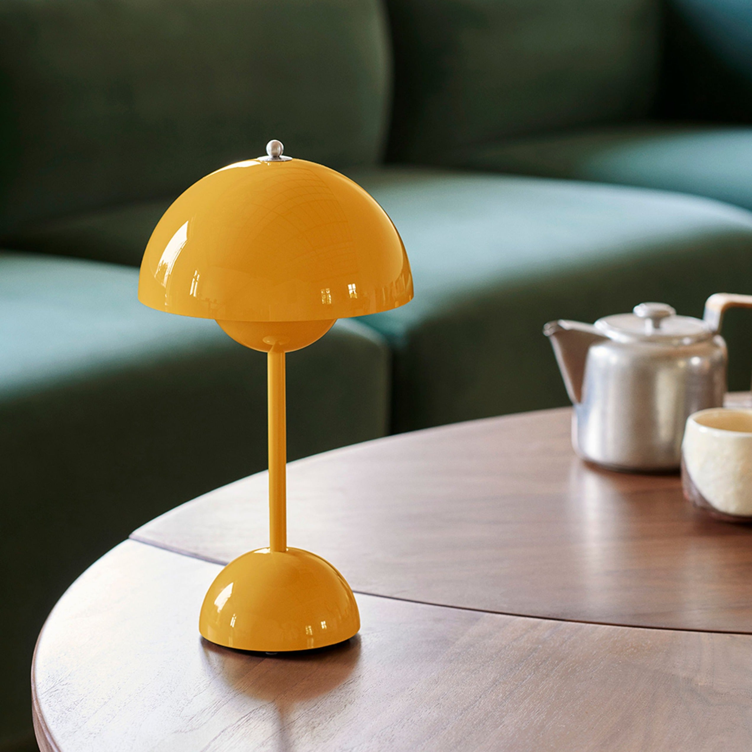 Wireless Table Lamp – Multicolor Mushroom Shape for Desk or Bedside Table