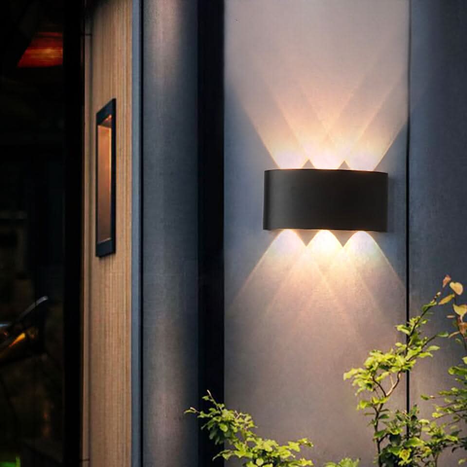Outdoor Wall Light – Stainless Aluminium, Modern Design for Garden, Balcony or Driveway