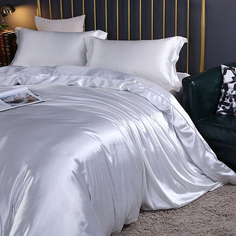 Silk Bedding Set – Luxury, 4-piece in Various Sizes for Bedroom Decoration